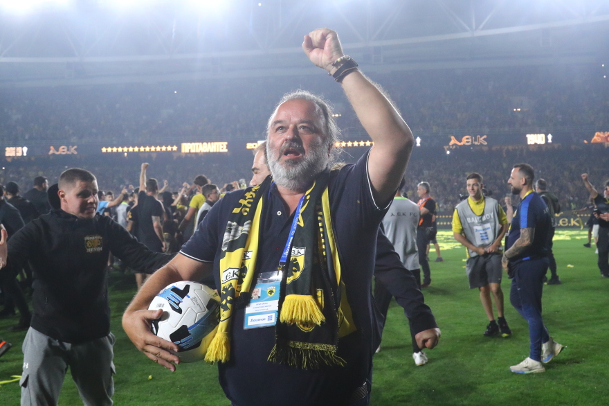 Η βραδιά της λύτρωσης για την ΑΕΚ: Από το γκολ του Ζοάο Μάριο, στον γύρο του θριάμβου με Ηλιόπουλο και το πρώτο πάρτι στα μπουζούκια για το πρωτάθλημα