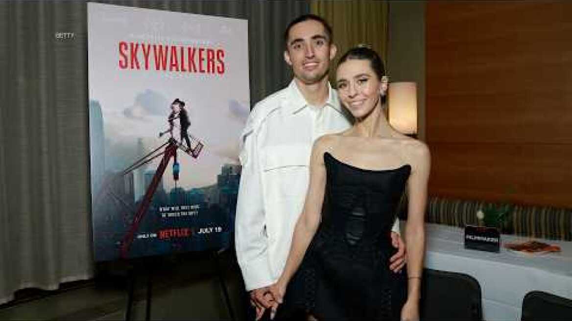 Who is the couple that climbed the Empire State Building to get engaged?